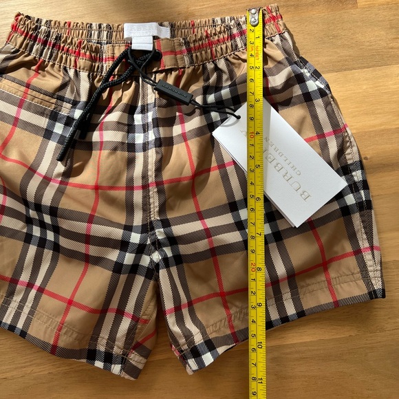 NWT Burberry boy's swim trunks - Picture 6 of 9